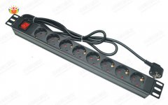 監(jiān)控室操作臺用什么插座？